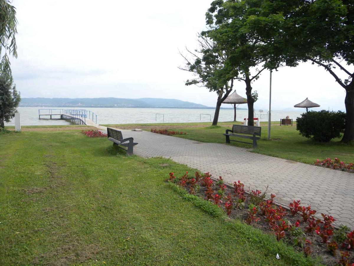 Apartment Balatonbereny 8 Exterior photo