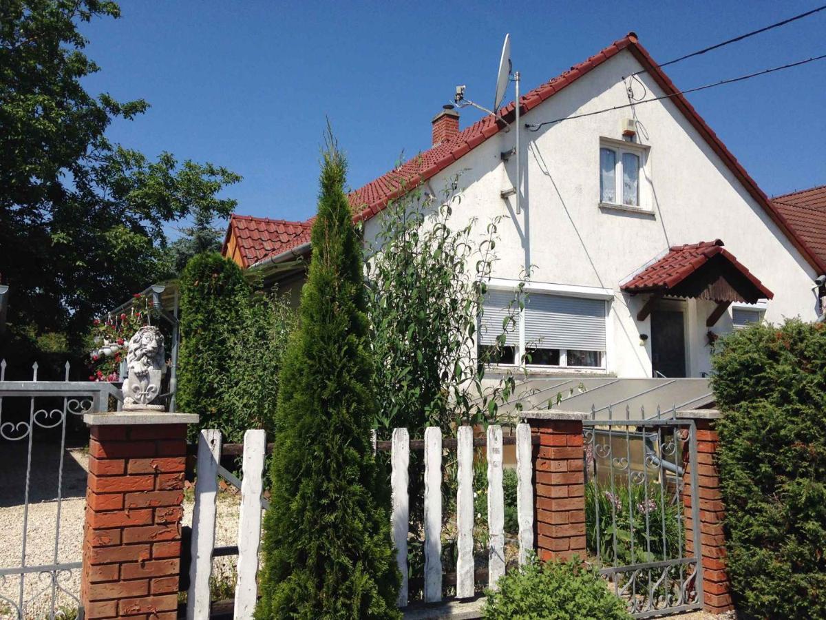 Apartment Balatonbereny 8 Exterior photo